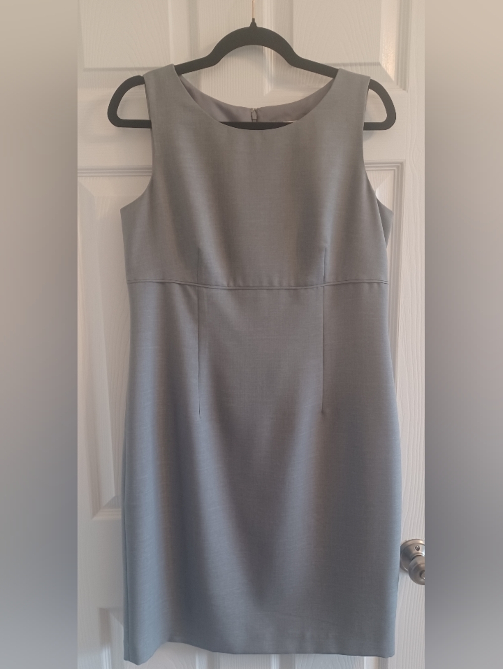Jones Studio Silver-Gray Sleeveless Midi Sheath Dress Lined